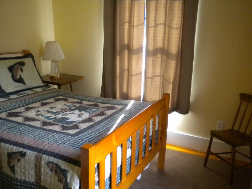 The Sterling Bed and breakfast Caratunk